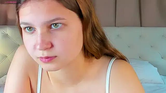 Photos of Elle_Ellise from StripChat is Freechat