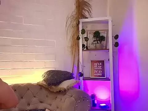 EllenaBoobs_ from StripChat