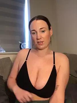Ellie_lush_curves from StripChat