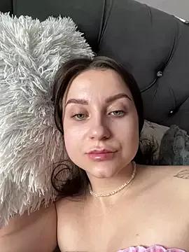 ellie_ssexy from StripChat