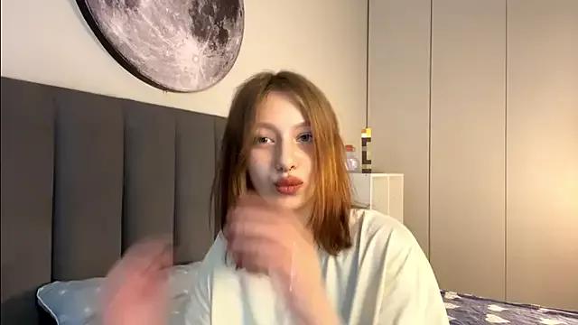 EllieDream from StripChat is Freechat