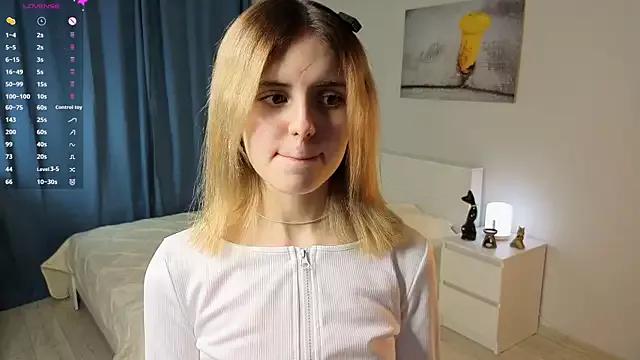 EllieDul from StripChat