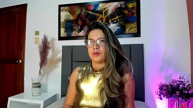 EllieFontanes from StripChat is Freechat
