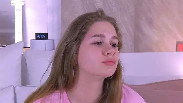 EllieHayes from StripChat