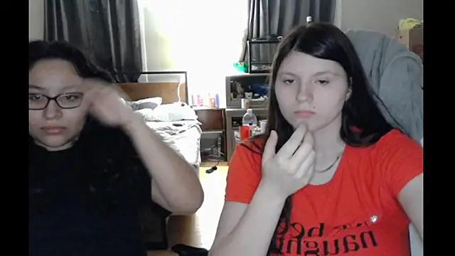 Elliewgfs from StripChat