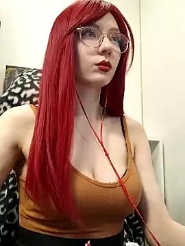 ElliMoor from StripChat