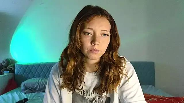 ellisunny from StripChat