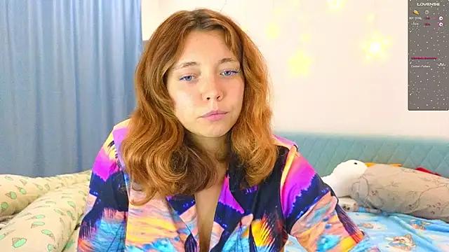 ellisunny from StripChat