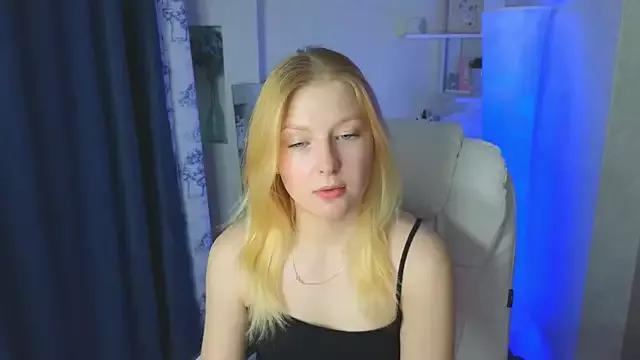 Elly_rosss from StripChat