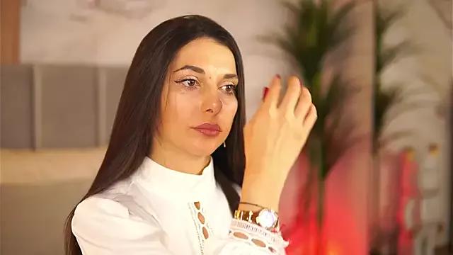 EllyLynn from StripChat is Freechat