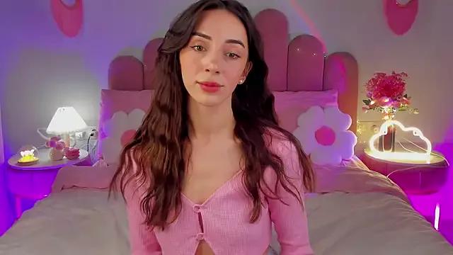 ElsaYoung from StripChat is Freechat