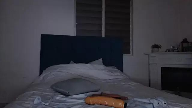 ElssaRush from StripChat