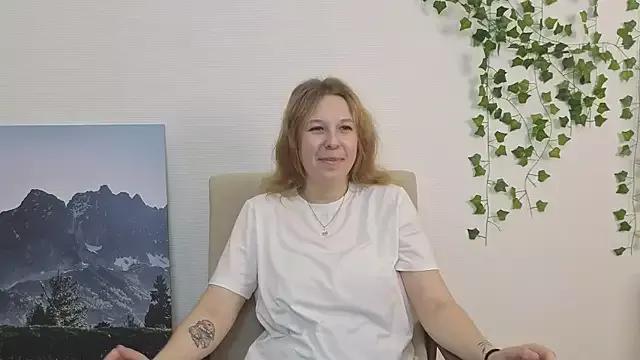 ElwineFitch webcams show profile image 