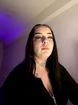 EmaSky from StripChat is Freechat