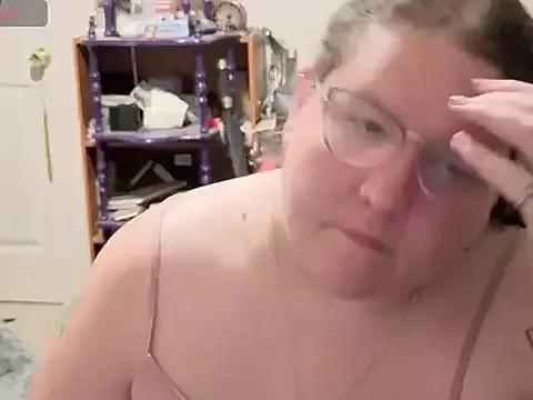 emberlynnix from StripChat is Freechat
