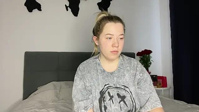 Embersweetbunny from StripChat