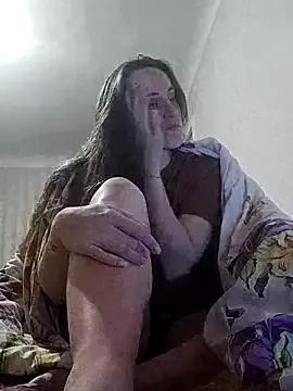 emeli_moon from StripChat is Freechat