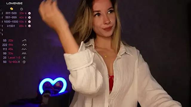 EmelyBenz from StripChat