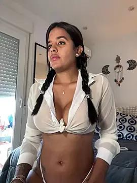 EmelyRogers from StripChat is Freechat