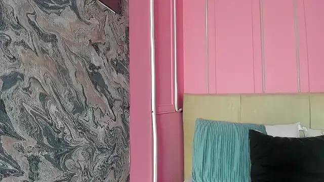 Emelyy_Carter from StripChat is Freechat