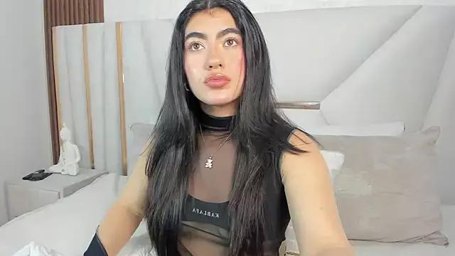 Emii_rosse from StripChat
