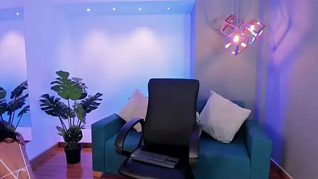 Emiily_Jonees webcams show profile image 