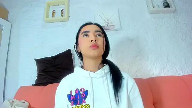 emiily_s from StripChat