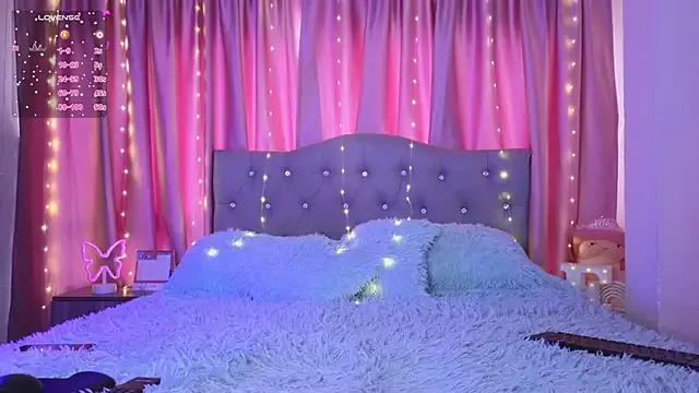 Emiily_Scott1 from StripChat