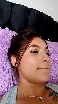 Emiily_W from StripChat