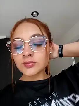 Emiily_W webcams show profile image 