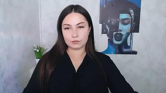 Explore our live girls sluts from our Custom and Multi clubs and checkout exclusive access to highly interactive content, such as shape, hair, titties, pussy type and many more.