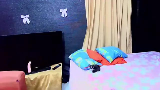 emily_69_porno from StripChat is Freechat