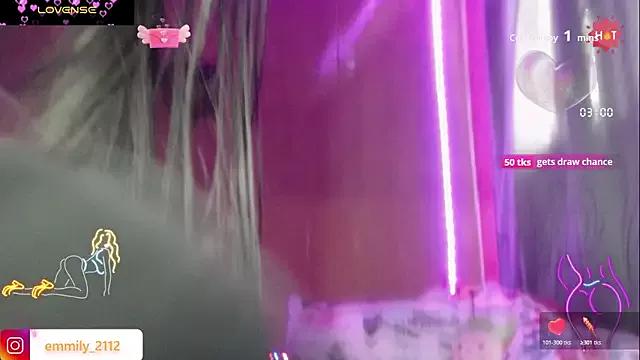 Explore our live girls sluts from our Custom and Multi clubs and checkout exclusive access to highly interactive content, such as shape, hair, titties, pussy type and many more.