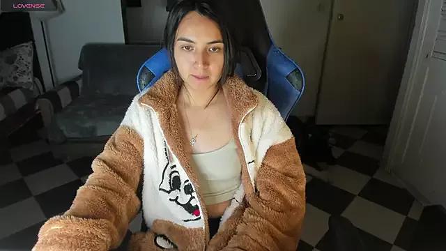 Explore our live girls sluts from our Custom and Multi clubs and checkout exclusive access to highly interactive content, such as shape, hair, titties, pussy type and many more.