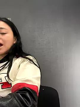 Emily_Rivers_ from StripChat is Freechat