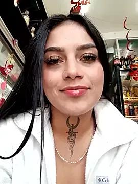 Explore our live girls sluts from our Custom and Multi clubs and checkout exclusive access to highly interactive content, such as shape, hair, titties, pussy type and many more.