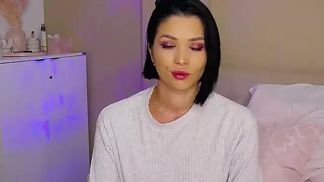 Emily_Sheen from StripChat is Freechat