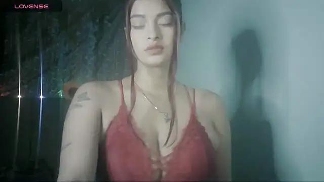 Explore our live girls sluts from our Custom and Multi clubs and checkout exclusive access to highly interactive content, such as shape, hair, titties, pussy type and many more.