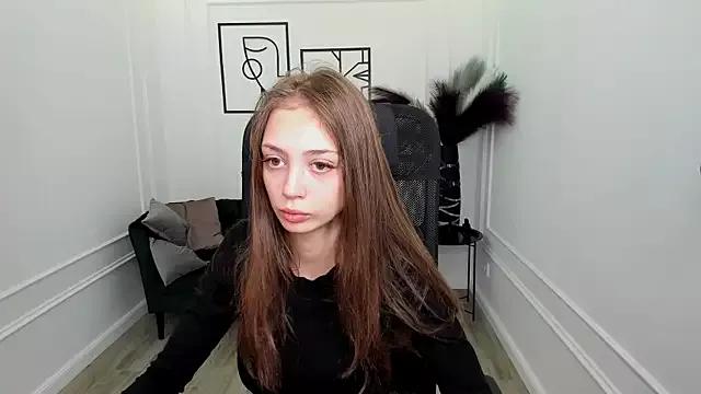 Explore our live girls sluts from our Custom and Multi clubs and checkout exclusive access to highly interactive content, such as shape, hair, titties, pussy type and many more.