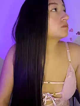 Explore our live girls sluts from our Custom and Multi clubs and checkout exclusive access to highly interactive content, such as shape, hair, titties, pussy type and many more.