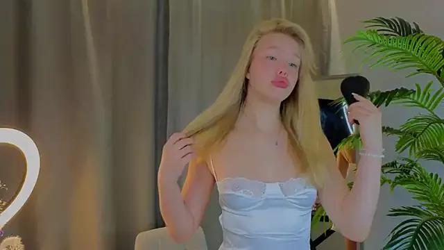 emilyshepar_d from StripChat is Freechat
