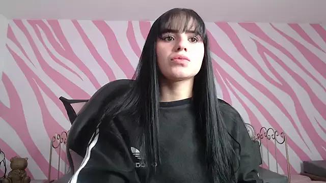 Explore our live girls sluts from our Custom and Multi clubs and checkout exclusive access to highly interactive content, such as shape, hair, titties, pussy type and many more.