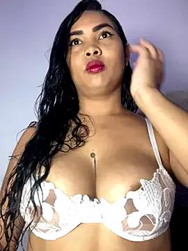 EmilyZuits from StripChat is Freechat