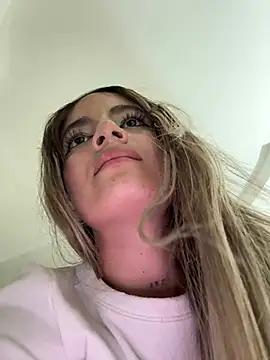 Explore our live girls sluts from our Custom and Multi clubs and checkout exclusive access to highly interactive content, such as shape, hair, titties, pussy type and many more.