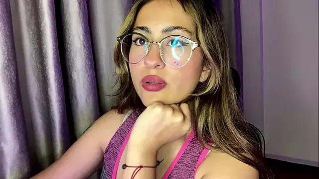 emma__bell_ from StripChat