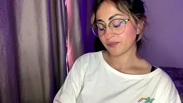 Explore our live girls sluts from our Custom and Multi clubs and checkout exclusive access to highly interactive content, such as shape, hair, titties, pussy type and many more.