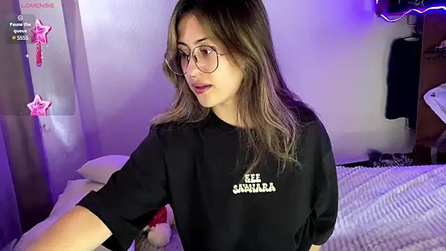 Explore our live girls sluts from our Custom and Multi clubs and checkout exclusive access to highly interactive content, such as shape, hair, titties, pussy type and many more.