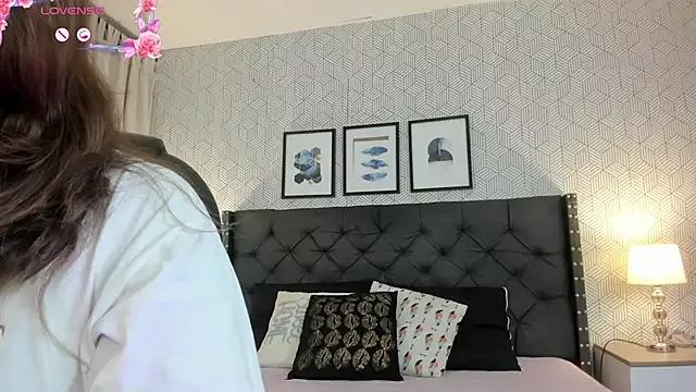 emma__smith1 from StripChat