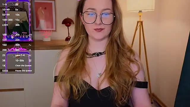 Explore our live girls sluts from our Custom and Multi clubs and checkout exclusive access to highly interactive content, such as shape, hair, titties, pussy type and many more.