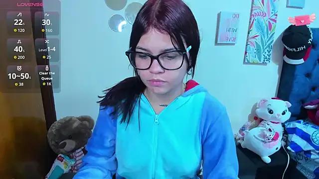 Emma_boo from StripChat is Freechat